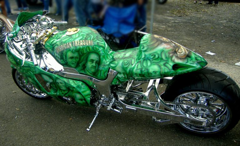 retro 4 glow in the dark